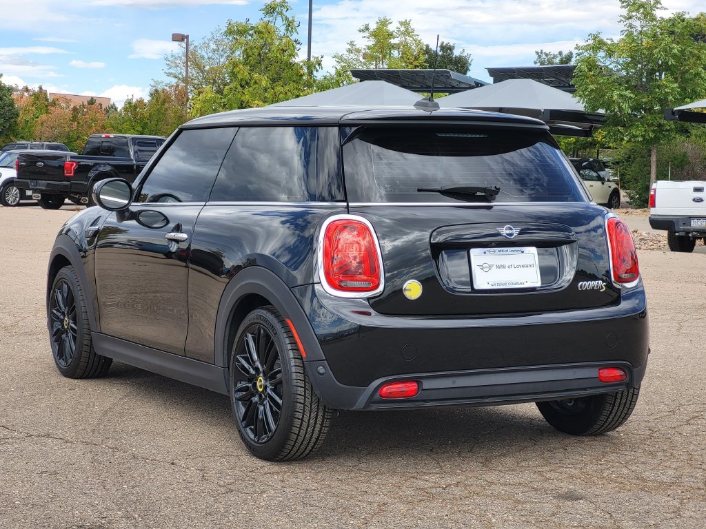Used 2024 MINI Cooper SE FWD image 36