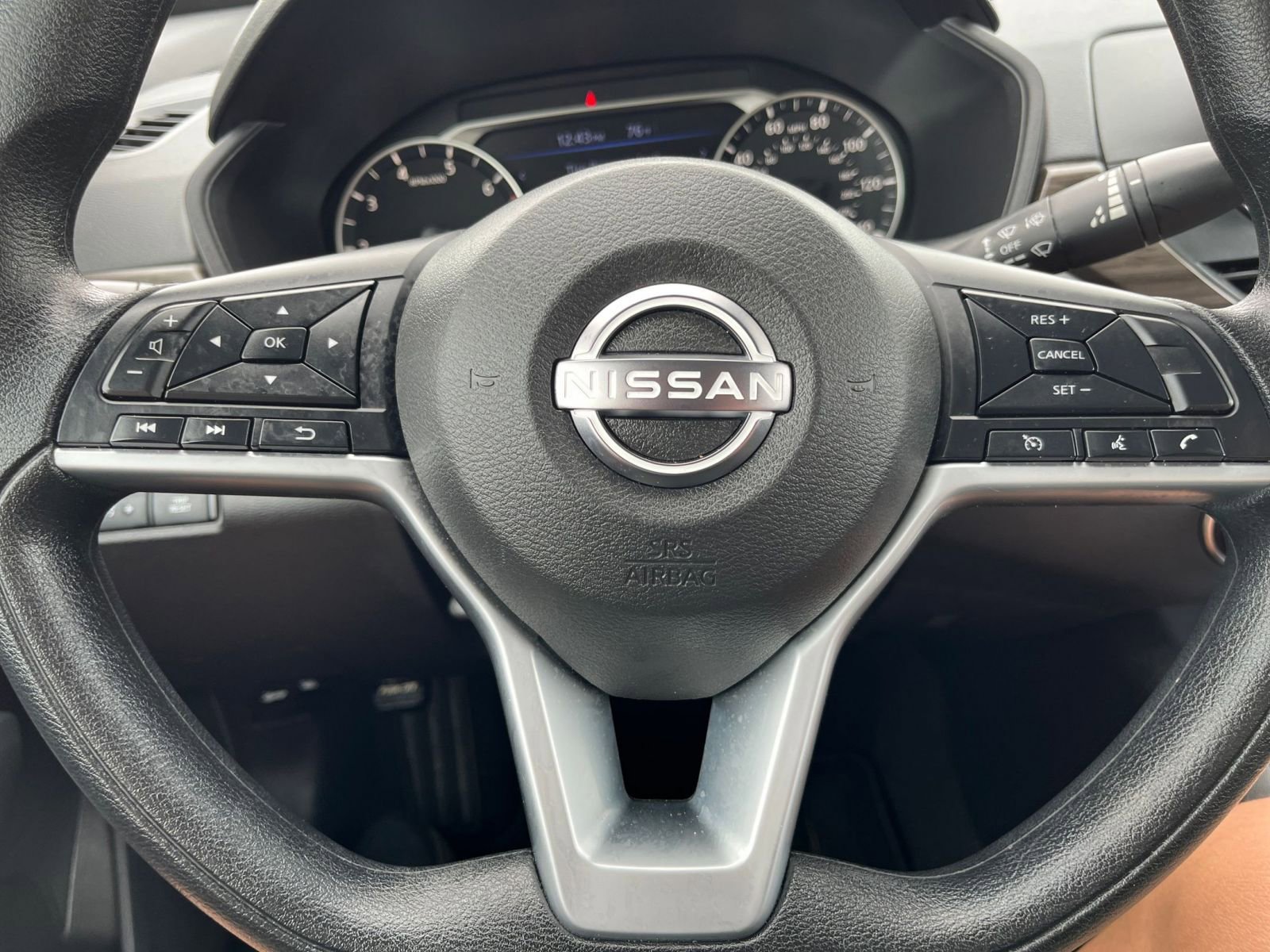 Used 2025 Nissan Altima 2.5 SV image 28