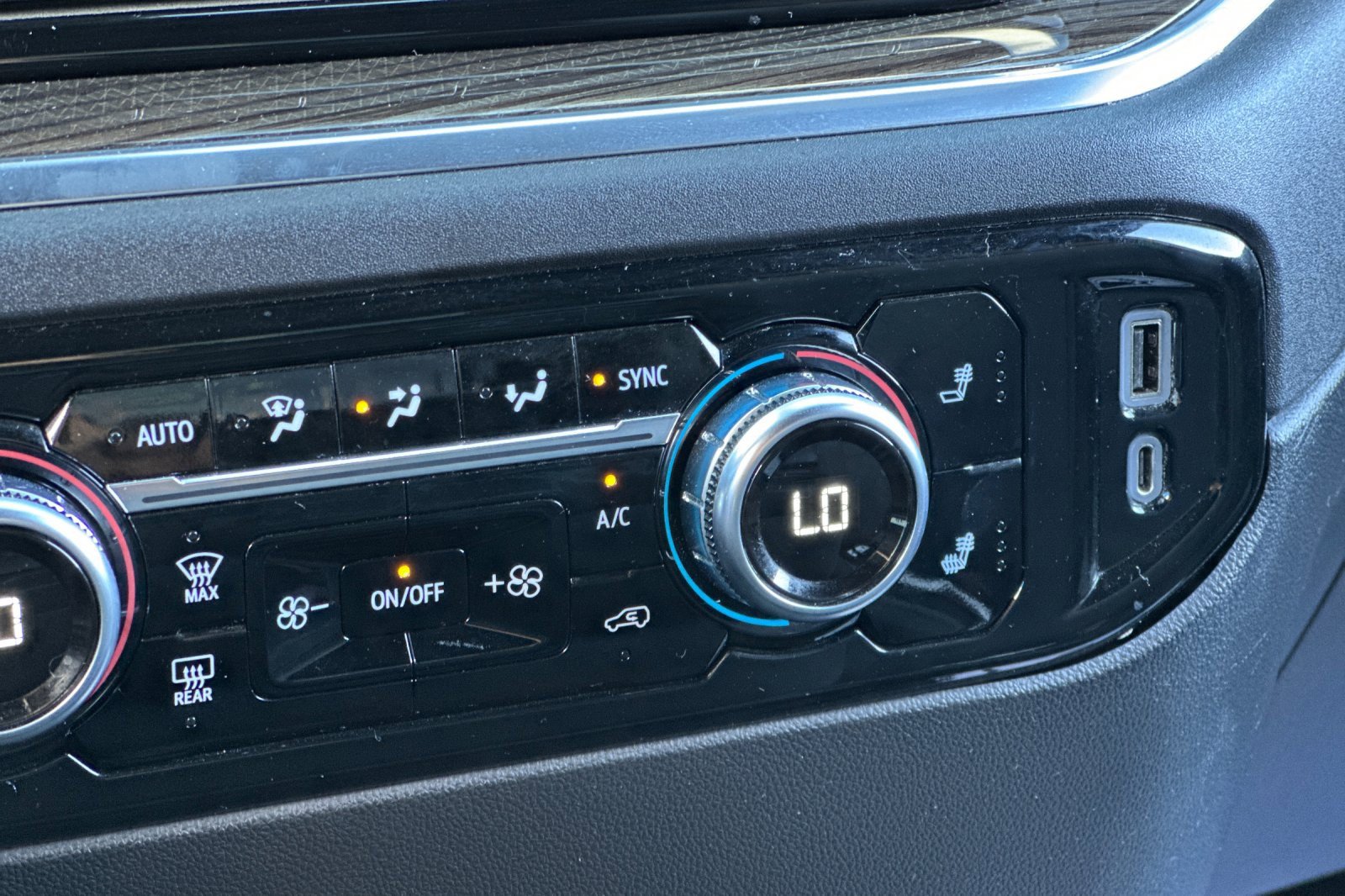 Used 2022 GMC Sierra 1500 Elevation image 30