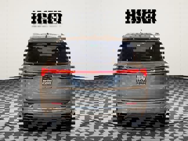 Used 2025 Buick Enclave Avenir w/ Super Cruise Package image 4