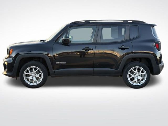 Used 2019 Jeep Renegade Latitude w/ Cold Weather Group image 14