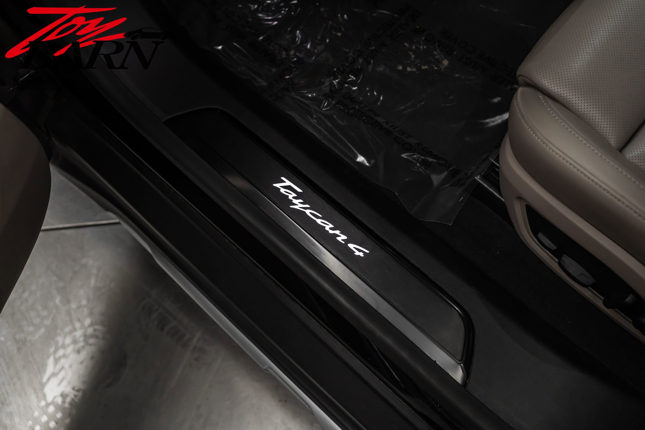 Used 2024 Porsche Taycan 4 Cross Turismo image 21