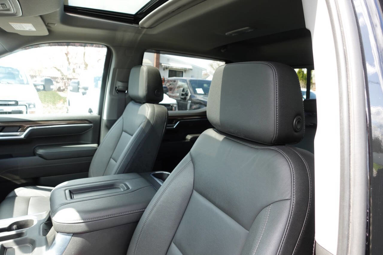 Used 2022 Chevrolet Silverado 1500 LT Trail Boss w/ LT Trail Boss Premium Package AWD/4WD image 22