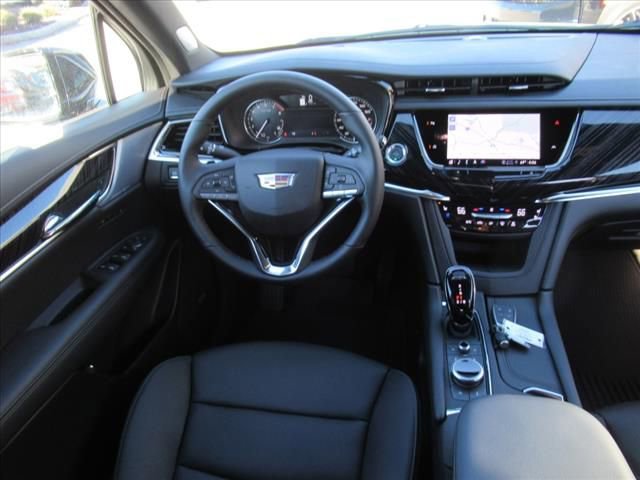 New 2025 Cadillac XT6 Premium Luxury image 12
