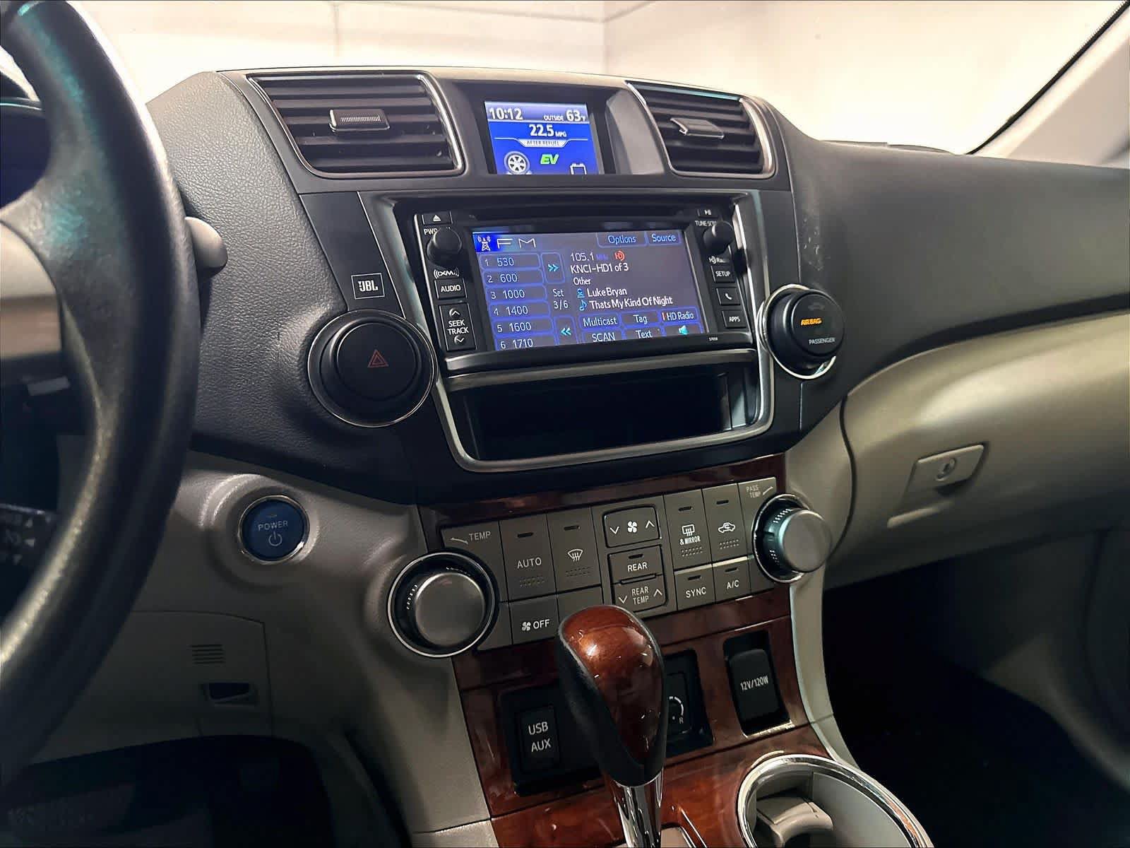 Used 2013 Toyota Highlander Limited AWD/4WD image 9