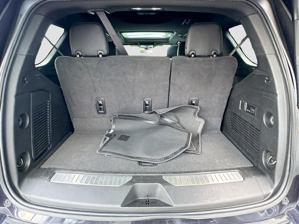 Used 2022 Chevrolet Tahoe RST w/ Luxury Package RWD image 29