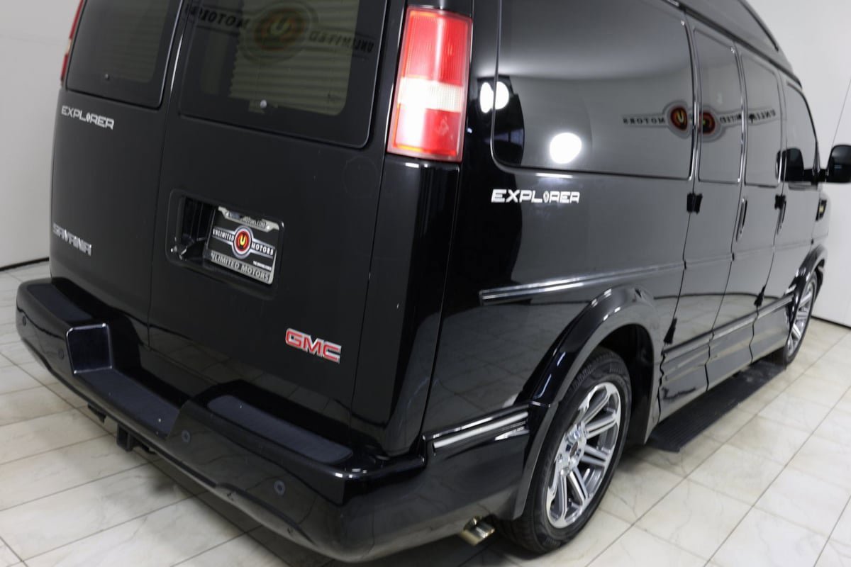 Used 2016 GMC Savana 2500 RWD image 39