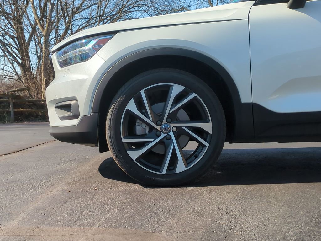 Used 2021 Volvo XC40 T5 R-Design AWD/4WD image 16