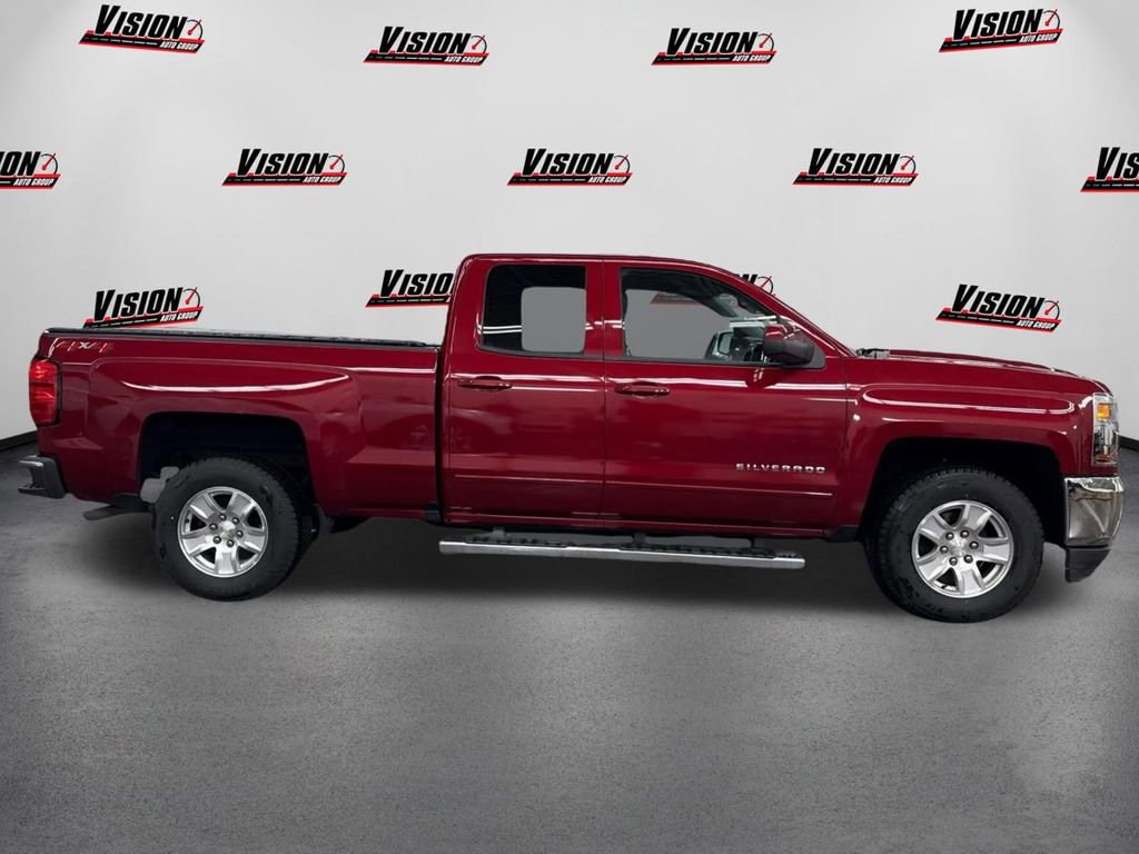 Used 2018 Chevrolet Silverado 1500 LT w/ All Star Edition image 4