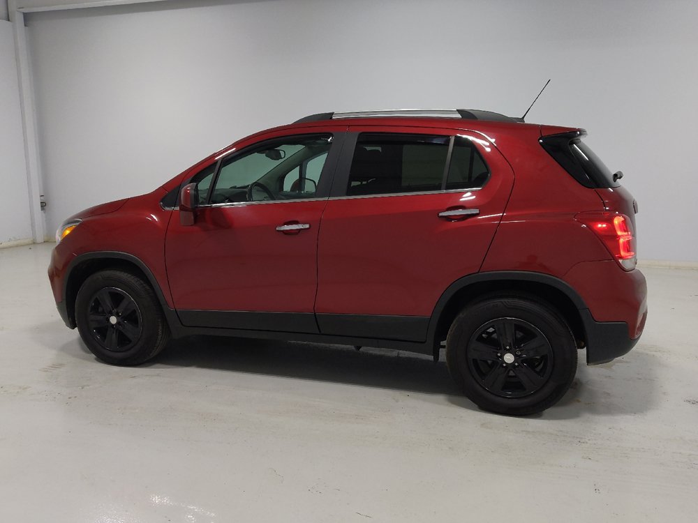 Used 2020 Chevrolet Trax LT w/ LT Convenience Package AWD/4WD image 3