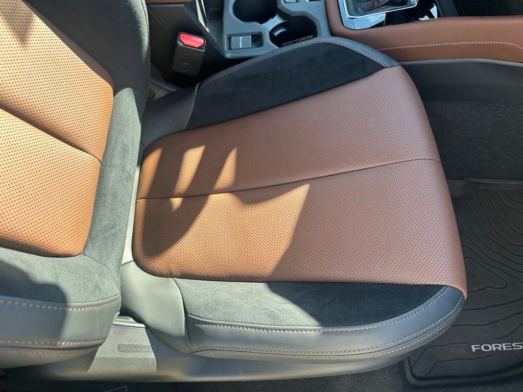 Used 2025 Subaru Forester Touring image 18