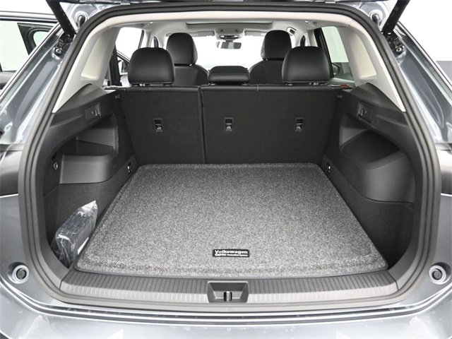 New 2026 Volkswagen Tiguan SE image 12