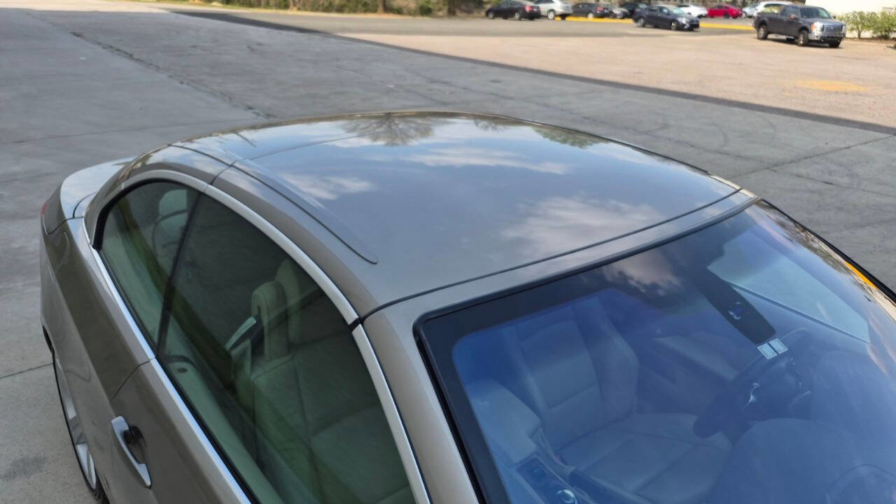 Used 2007 BMW 335i Convertible image 30