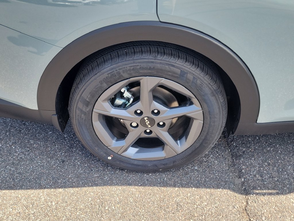 New 2026 Kia K4 FWD image 36