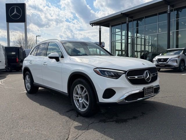 Used 2026 Mercedes-Benz GLC 300 4MATIC image 1