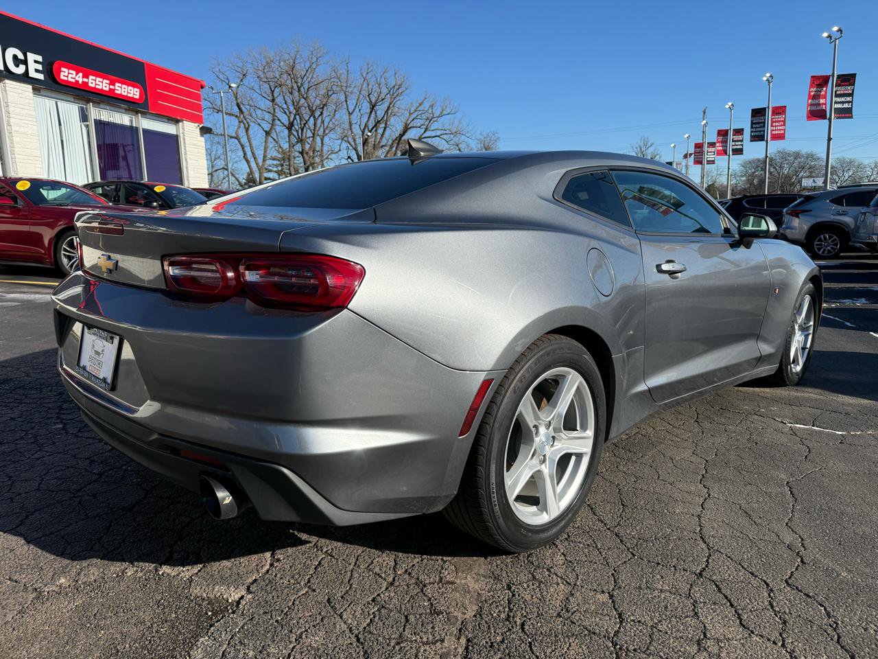 Used 2019 Chevrolet Camaro LT RWD image 7