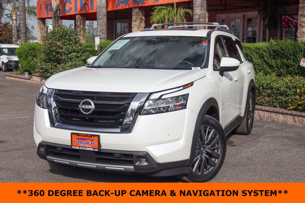 Used 2022 Nissan Pathfinder SL w/ SL Premium Package FWD image 4