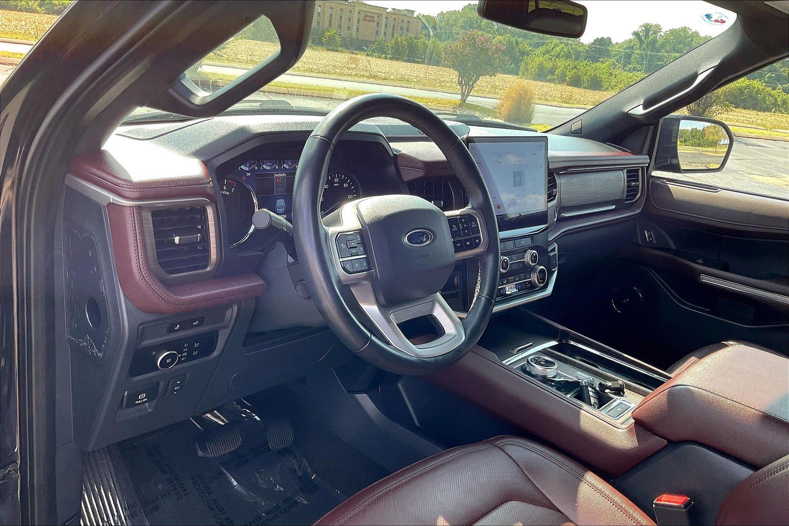 Used 2024 Ford Expedition Max Limited image 17