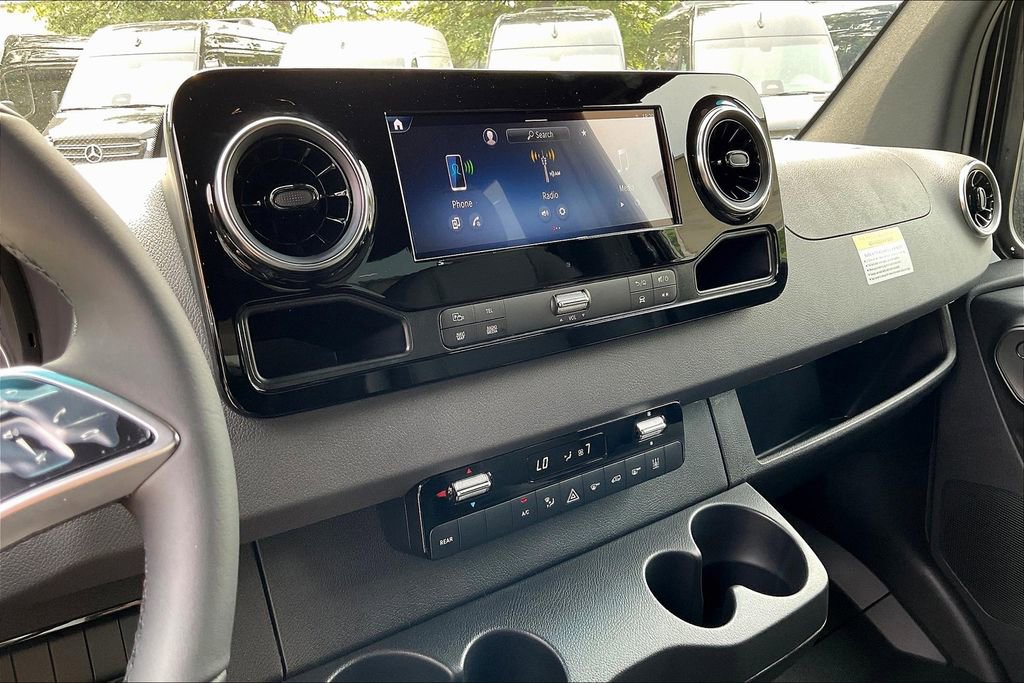 New 2025 Mercedes-Benz Sprinter 144 Cargo image 6