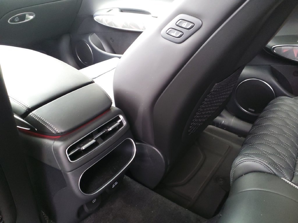 Used 2024 Genesis GV70 3.5T Sport w/ Sport Advanced Package AWD/4WD image 21