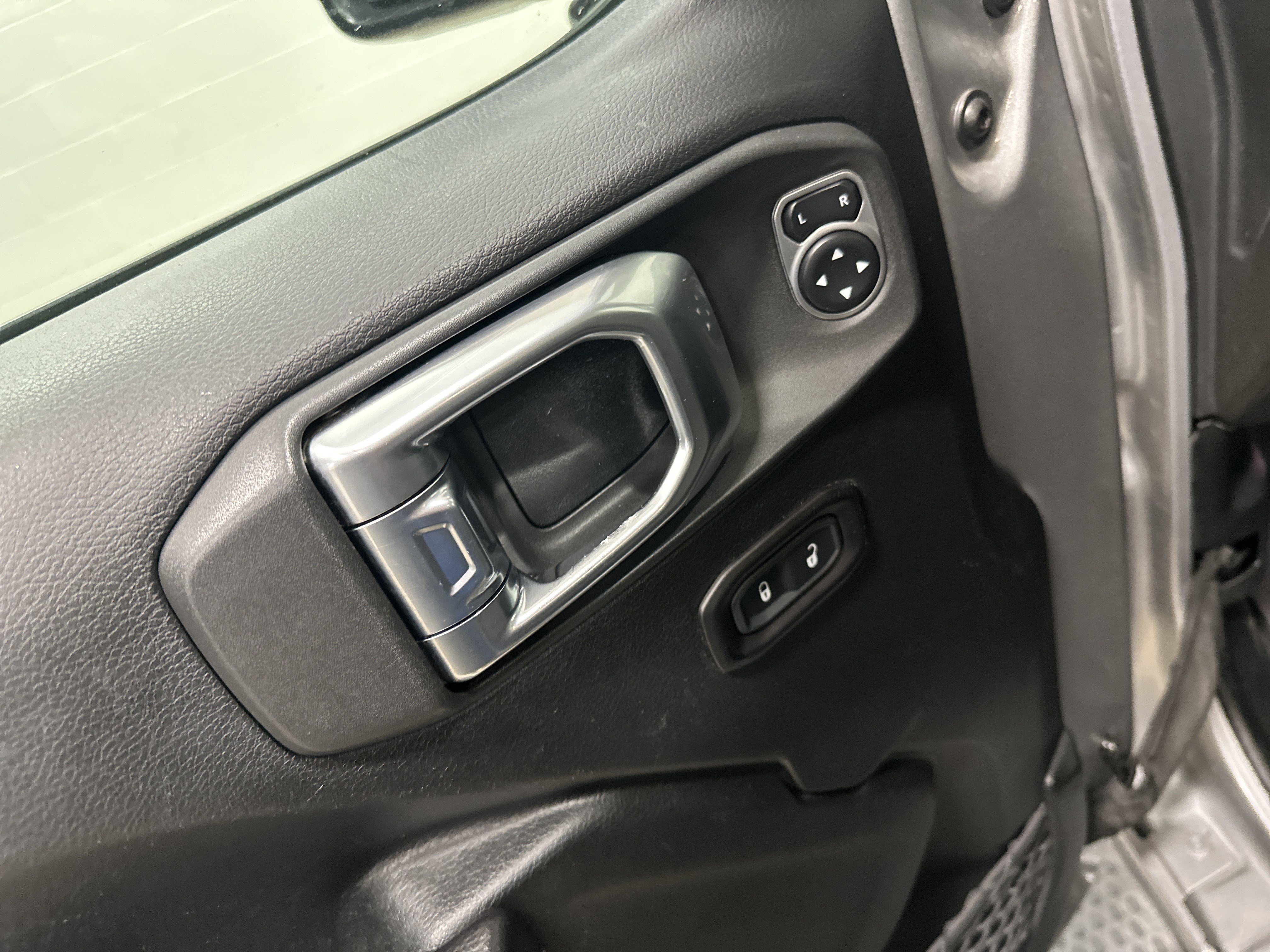 Used 2019 Jeep Wrangler Unlimited Sport S image 15