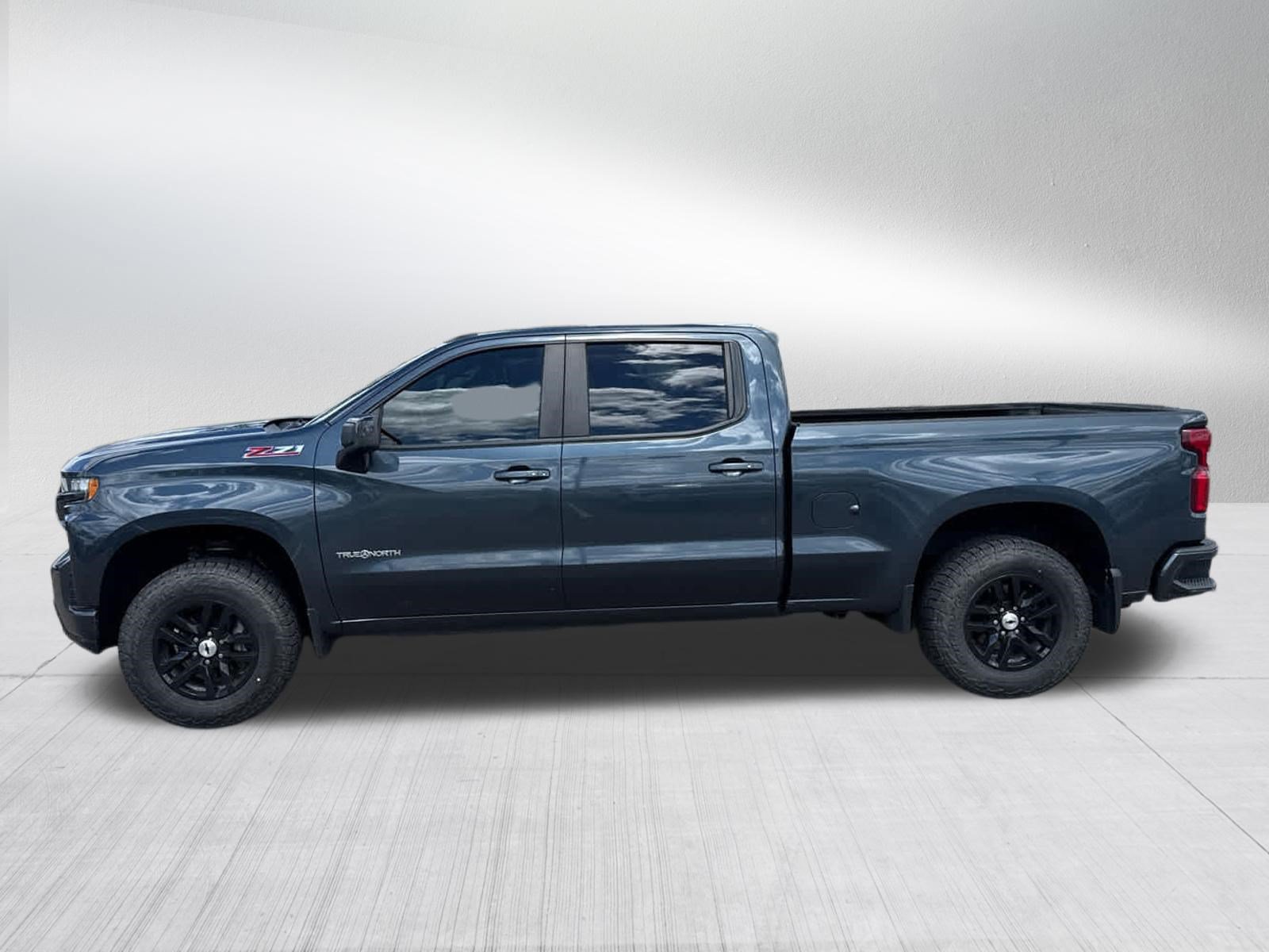 Used 2019 Chevrolet Silverado 1500 RST w/ True North Edition AWD/4WD image 4