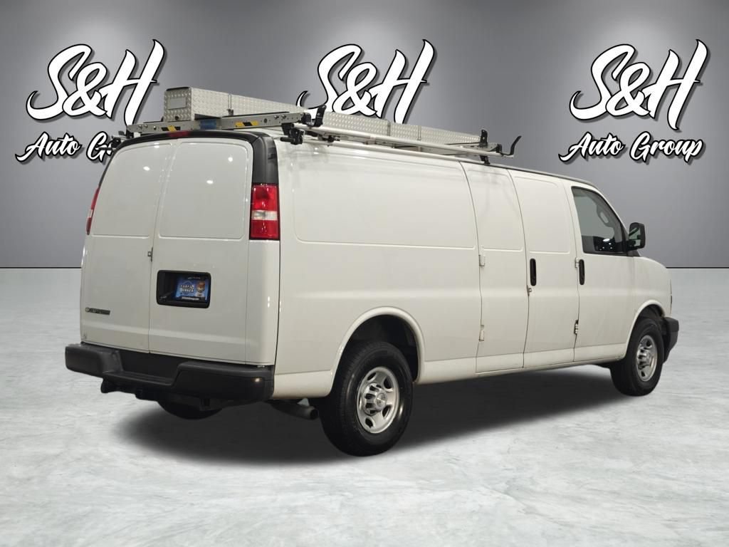 Used 2019 Chevrolet Express 3500 Extended w/ Driver Convenience Package RWD image 18
