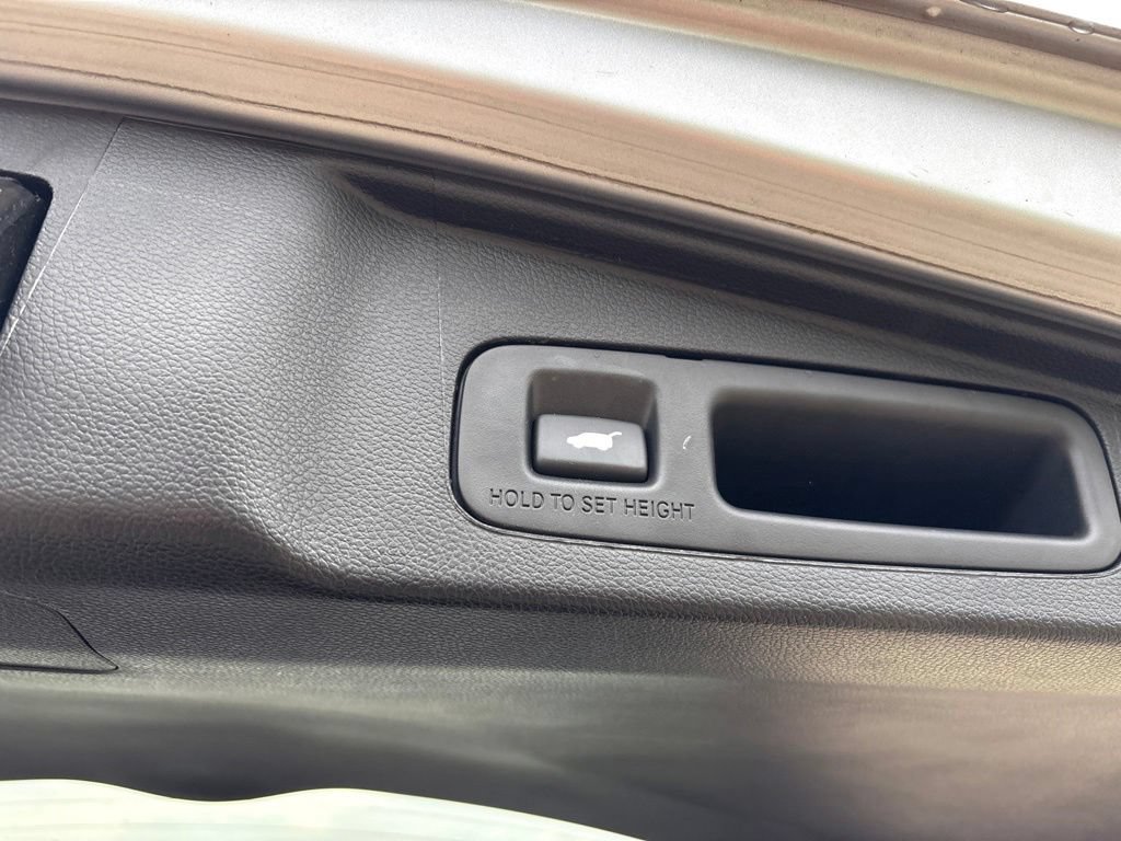 Used 2022 Honda CR-V EX-L image 12