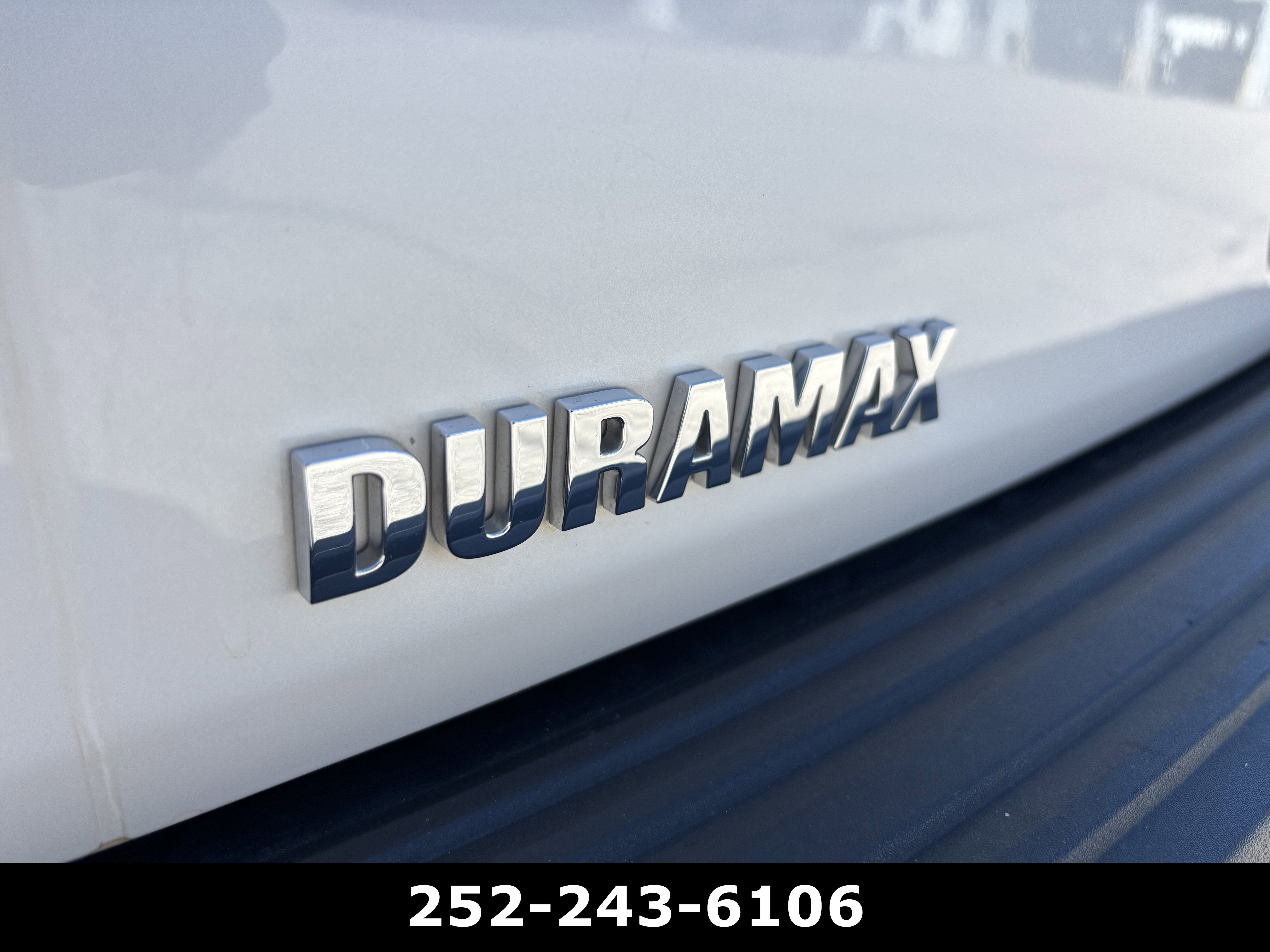 Used 2025 Chevrolet Tahoe High Country AWD/4WD image 10