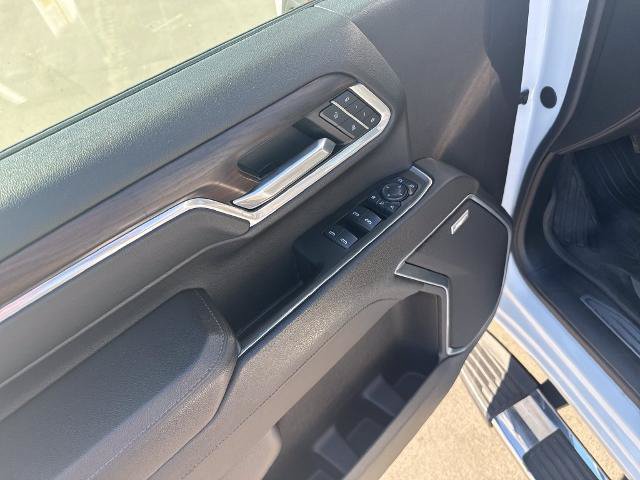 Used 2024 GMC Sierra 2500 SLT w/ SLT Premium Package AWD/4WD image 11