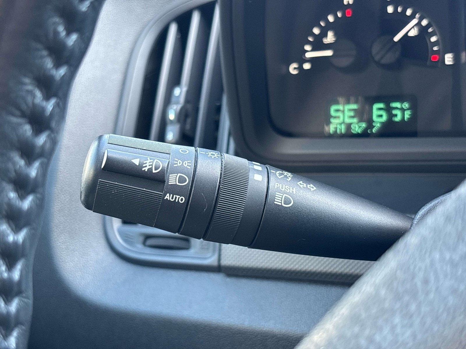 Used 2009 Dodge Journey R/T w/ Rear Seat Video Group FWD image 29