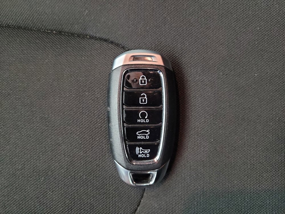 Used 2022 Hyundai Elantra SEL w/ Cargo Package image 32