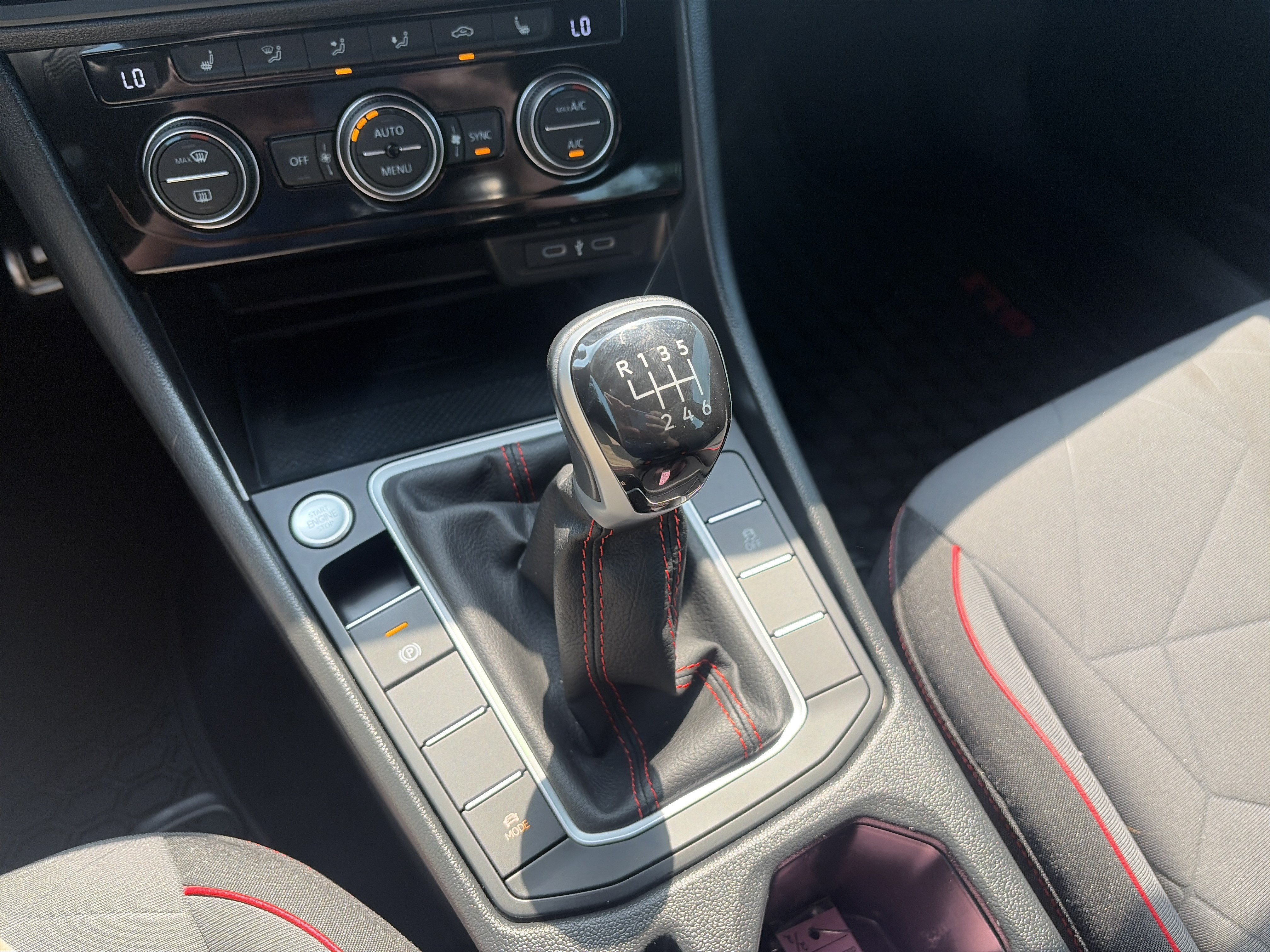 Used 2024 Volkswagen Jetta GLI 40th Anniversary Edition FWD image 35