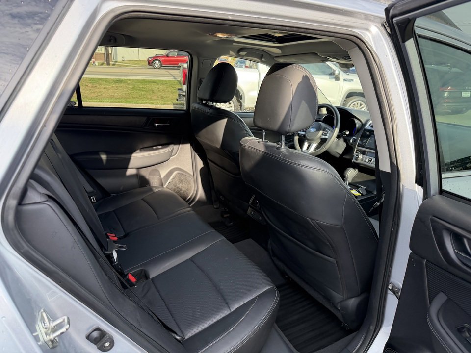 Used 2017 Subaru Outback 2.5i Limited image 20