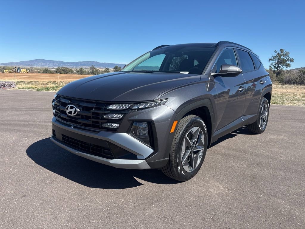 Certified 2025 Hyundai Tucson SEL AWD/4WD image 1