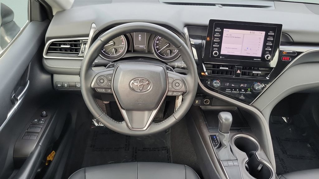 Used 2023 Toyota Camry SE image 15