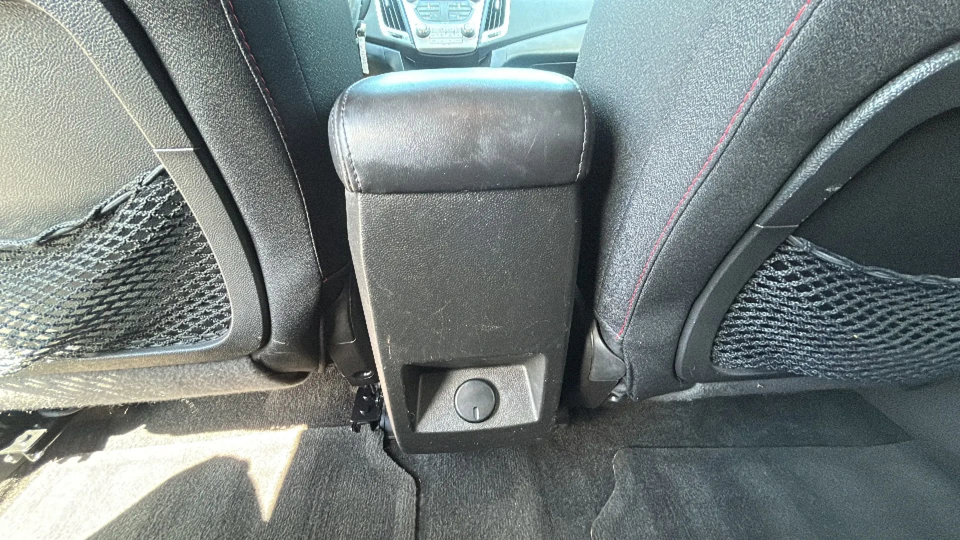 Used 2016 GMC Terrain SLE image 30