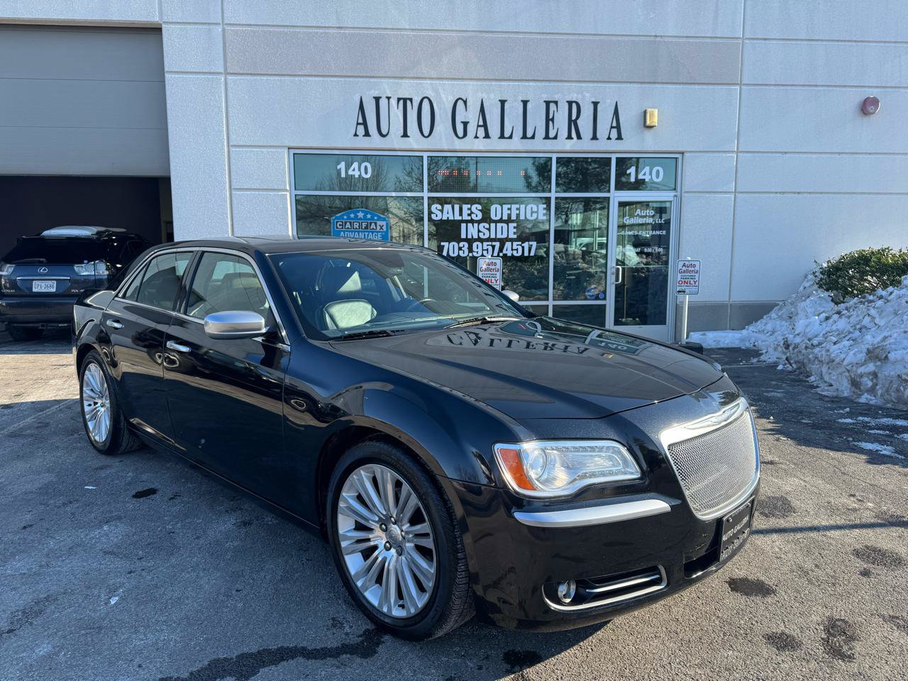 Used 2013 Chrysler 300 C w/ Beats Audio Group RWD image 3