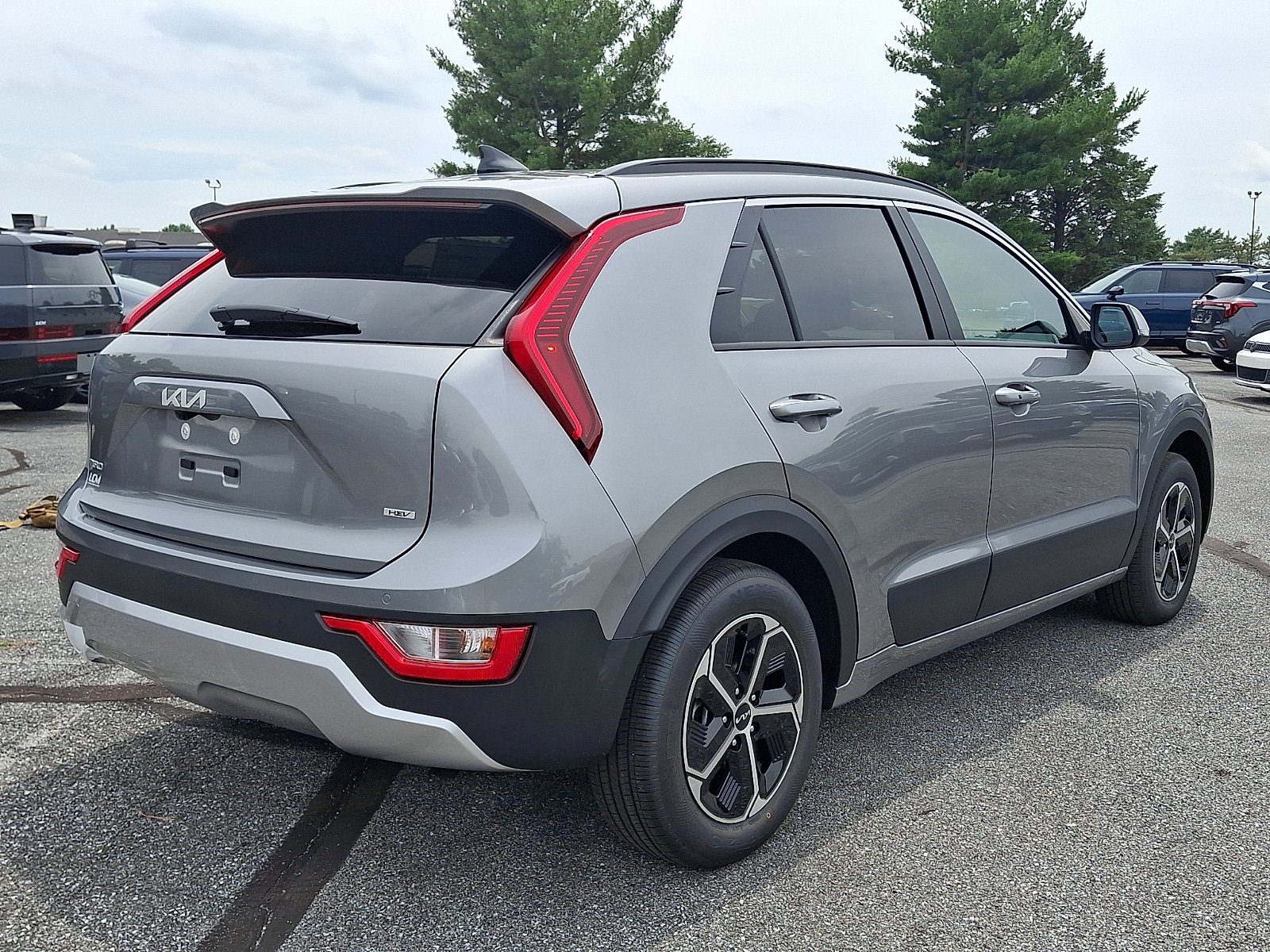 New 2026 Kia Niro EX FWD image 3