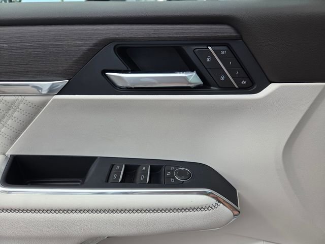 New 2026 GMC Acadia Denali w/ Super Cruise Package image 24