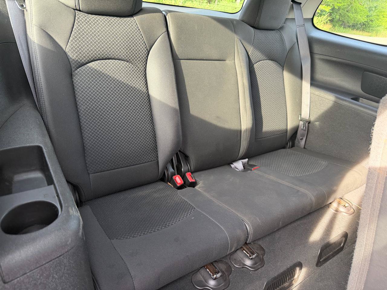 Used 2007 Saturn Outlook XE w/ Advanced Audio Pkg FWD image 28
