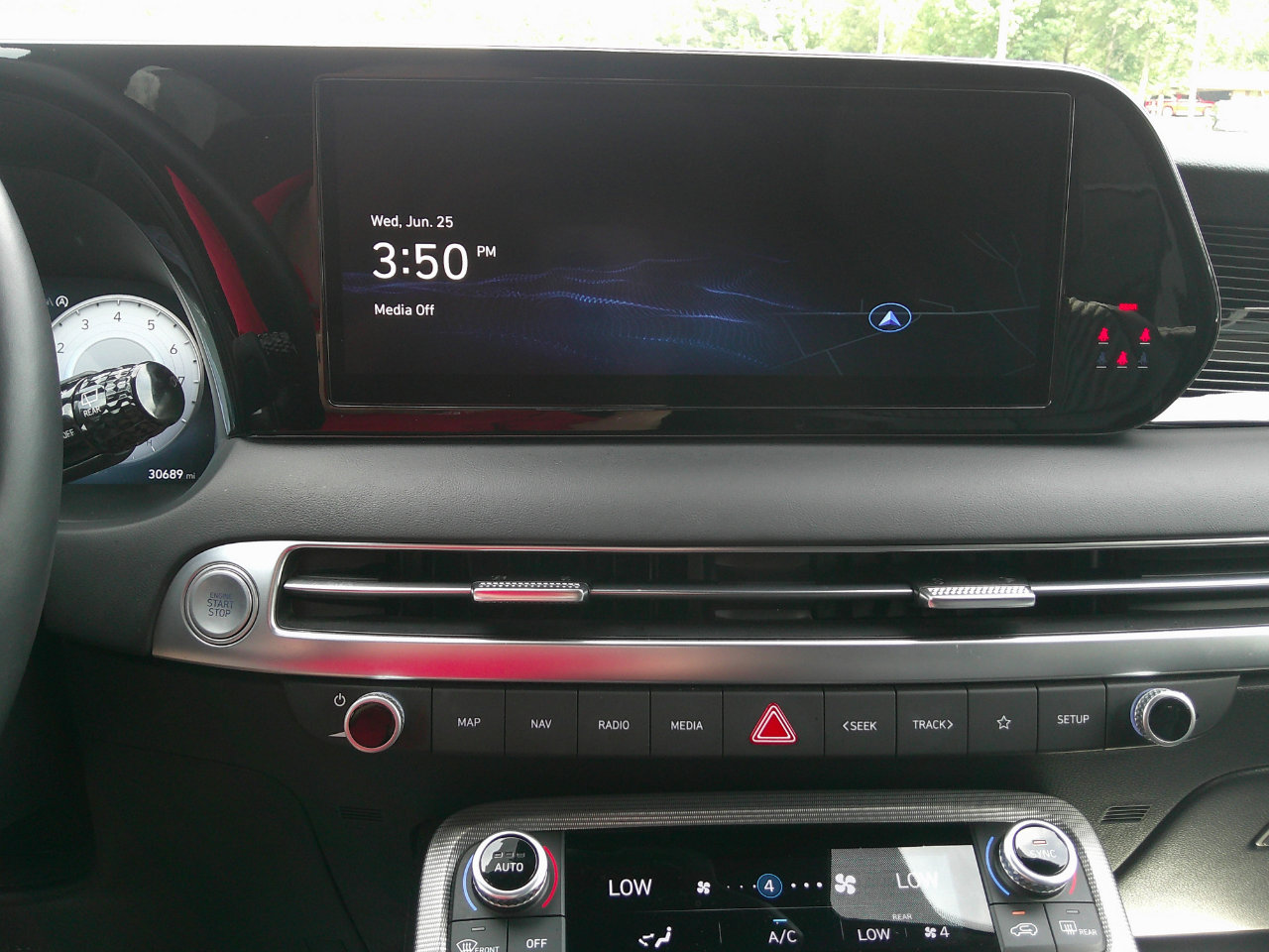 Used 2024 Hyundai Palisade Calligraphy image 21