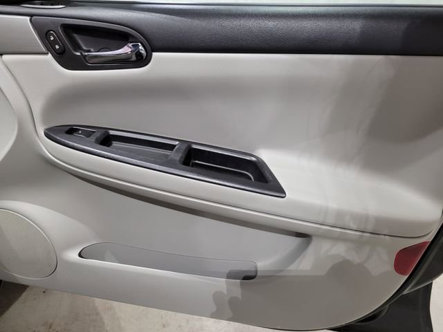 Used 2008 Chevrolet Impala LT w/ Luxury Edition Package image 45