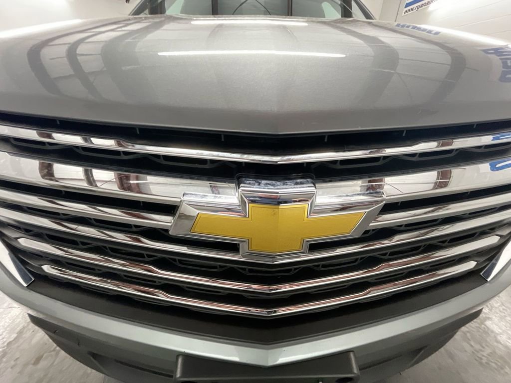 Used 2023 Chevrolet Traverse LT image 29