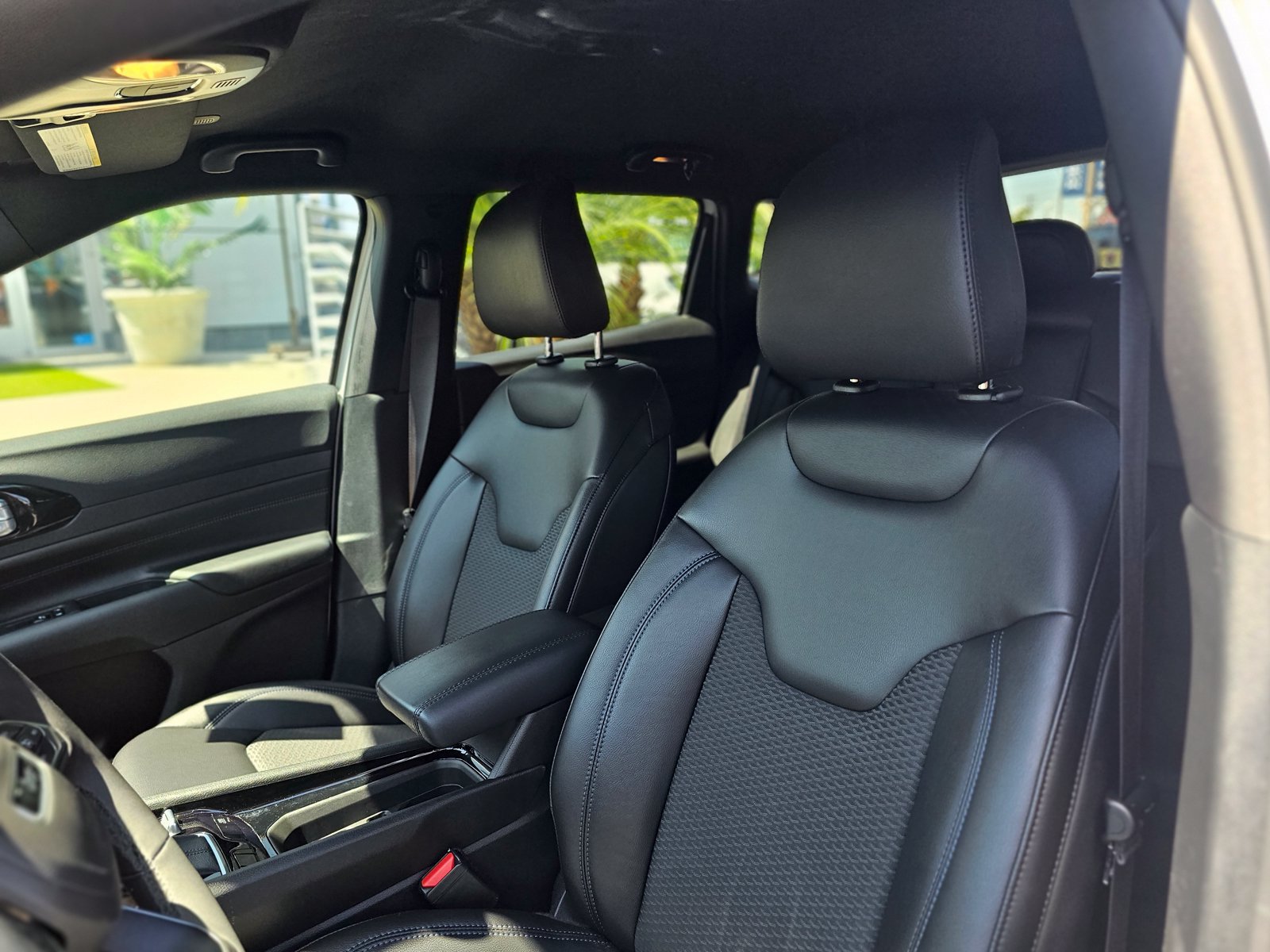 New 2026 Jeep Compass Latitude AWD/4WD image 23