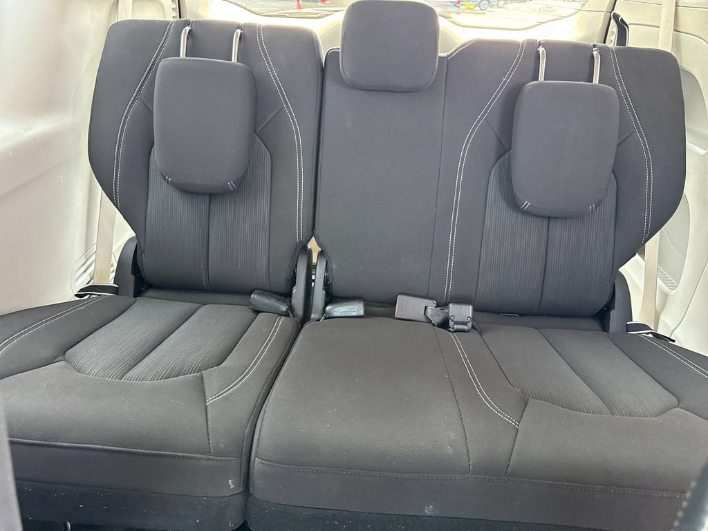 Used 2023 Chrysler Voyager LX FWD image 27