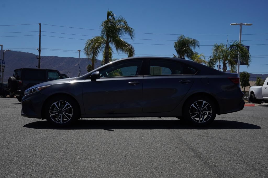 Used 2024 Kia Forte LXS w/ LXS Technology Package FWD image 7