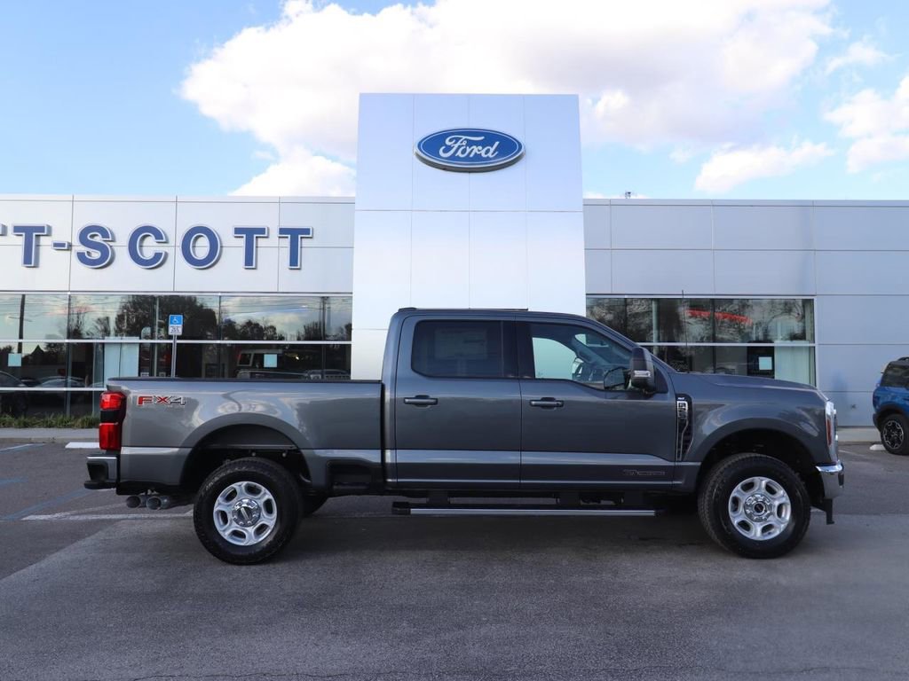 New 2026 Ford F250 XLT w/ XLT Premium Package image 16