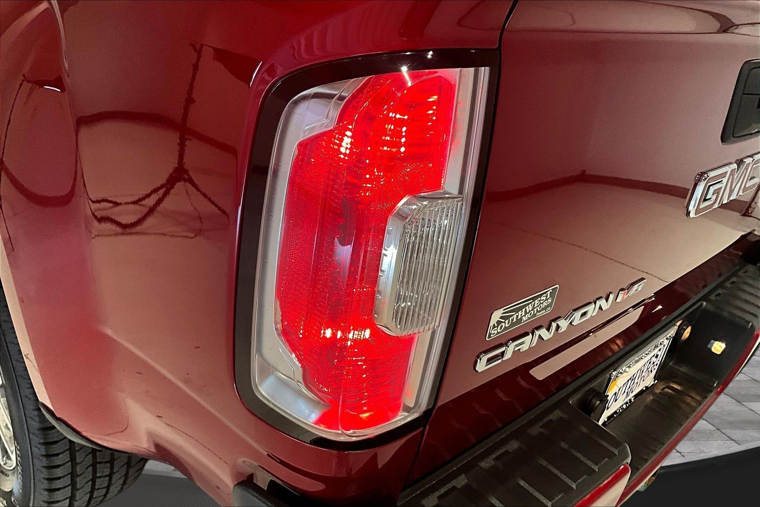 Used 2019 GMC Canyon All Terrain w/ Trailering Package AWD/4WD image 25