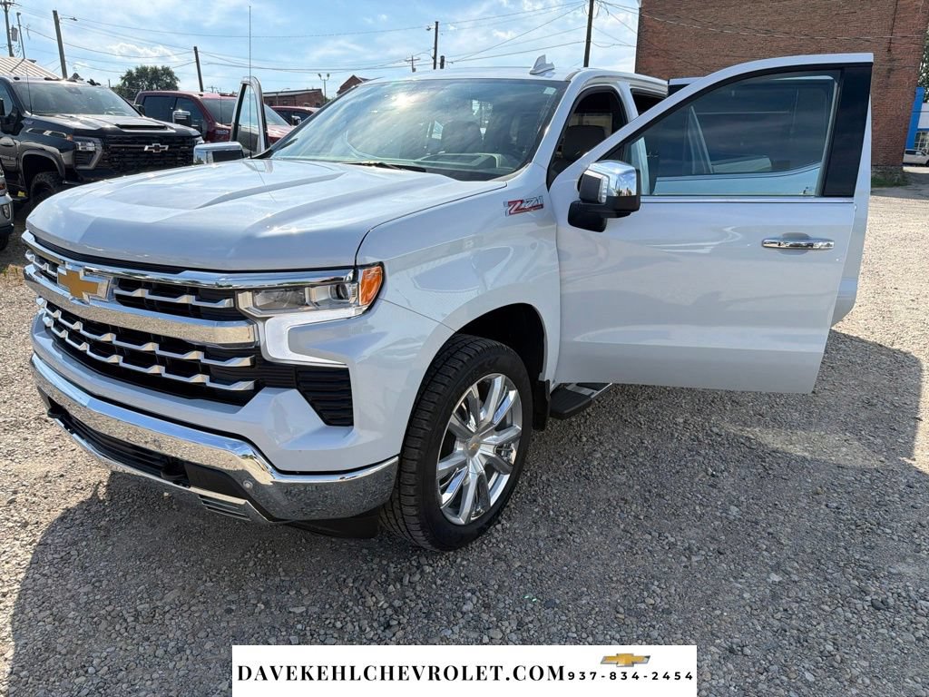 Used 2026 Chevrolet Silverado 1500 LTZ w/ LTZ Premium Package AWD/4WD image 28